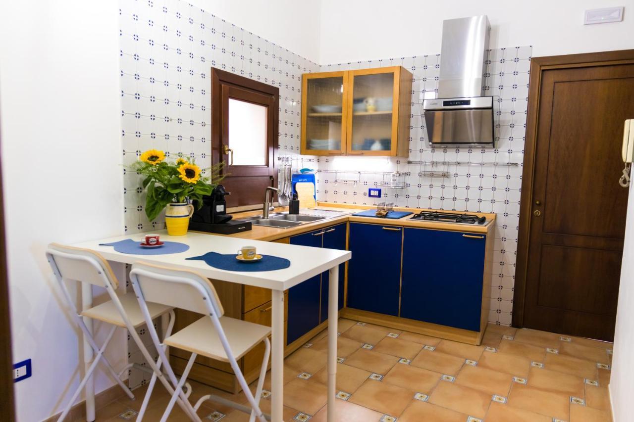 La Casina Di Luna Трани Екстериор снимка