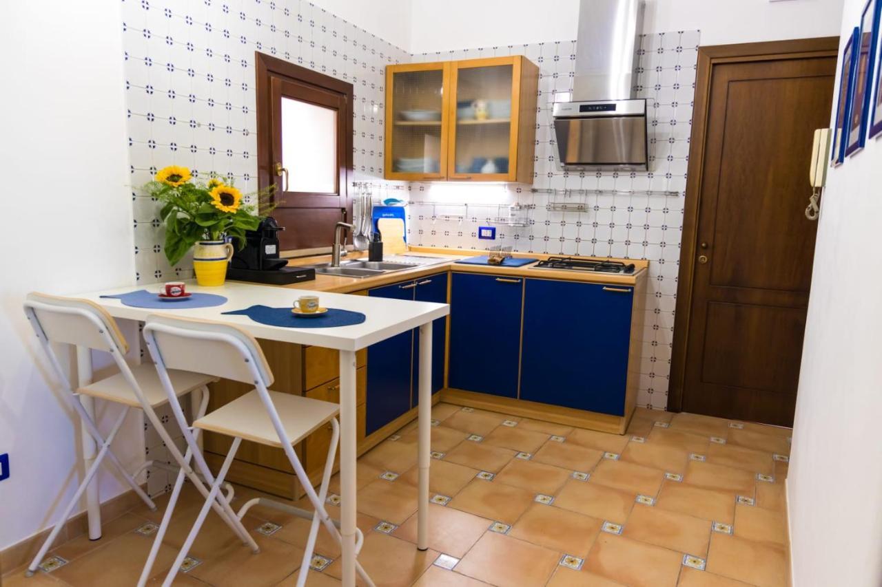 La Casina Di Luna Трани Екстериор снимка